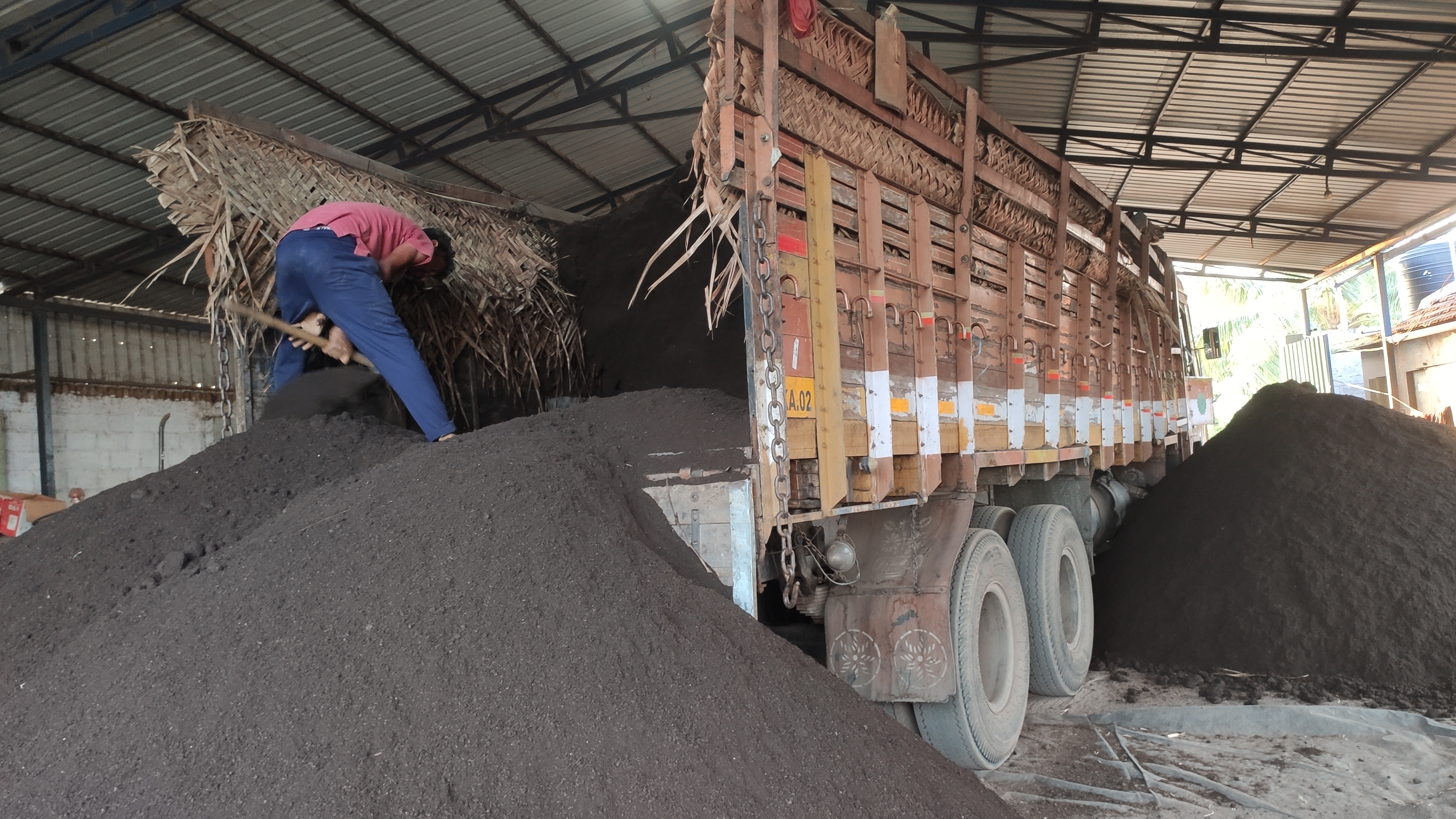 Decomposed Organic Manure